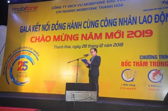 Ấm áp món quà tinh thần cuối năm