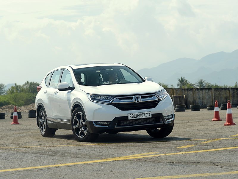 Honda CR-V chính thức tăng giá thêm 10 triệu đồng