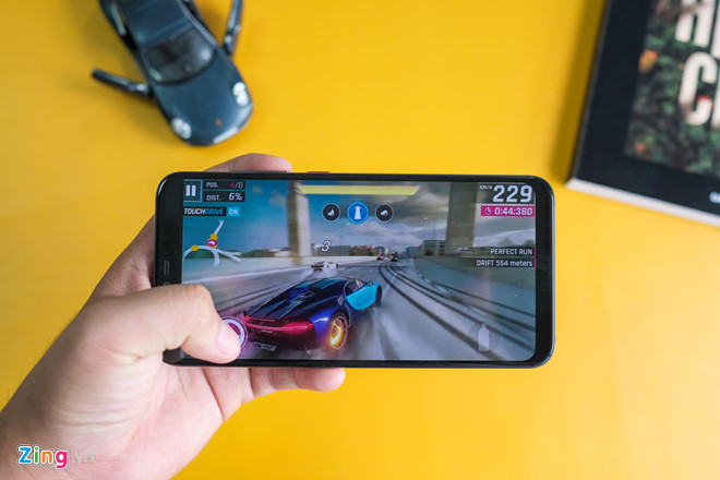 Loat smartphone giam gia manh dau nam 2019 hinh anh 5