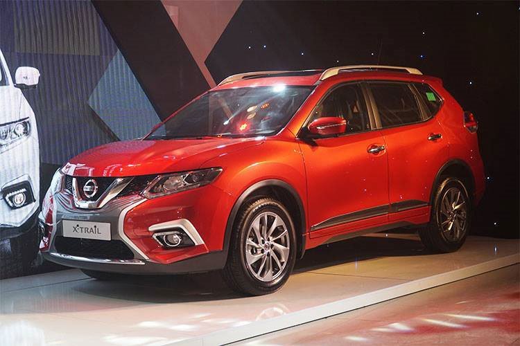 Nissan Việt Nam bất ngờ giảm giá cho X-Trail và Sunny