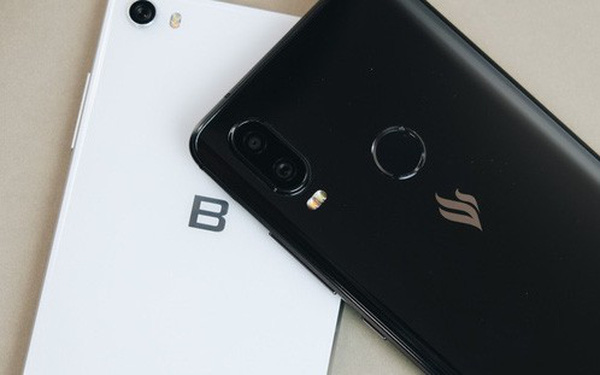 So sánh Vsmart Active 1 và Bphone 3: Smartphone Việt nào đáng mua hơn?