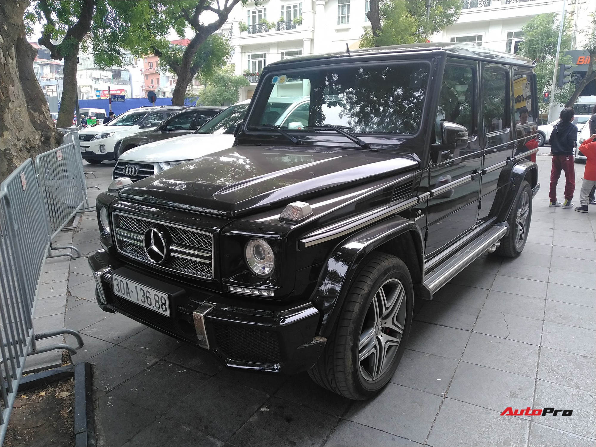 Bắt gặp Mercedes-AMG biển 'sinh tài lộc phát' của đại gia HN