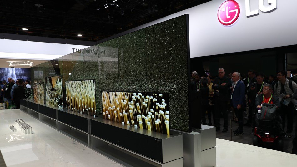 LG đang thử nghiệm smartphone có thể cuộn lại
