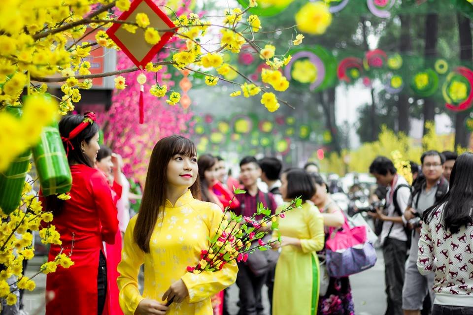 Tết Kỷ Hợi 2019 đang đến gần, hãy bắt đầu chuẩn bị cho ngày lễ đặc biệt này với phần mềm ghép ảnh tuyệt vời của chúng tôi. Tạo ra những bức ảnh đặc biệt, đầy ý nghĩa và gửi đến những người thân yêu của bạn trong dịp tết này.