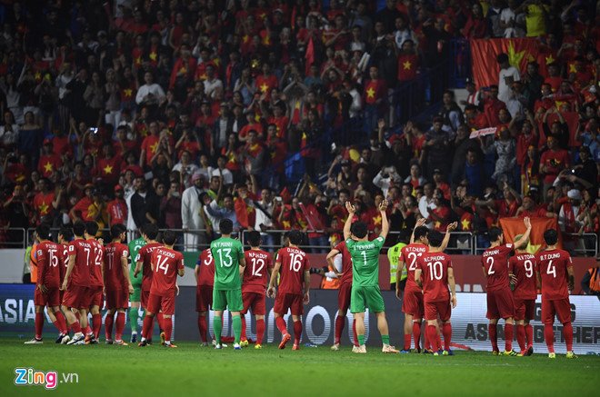 CĐV Đông Nam Á: 'Tuyển Việt Nam có quyền tự hào tại Asian Cup'