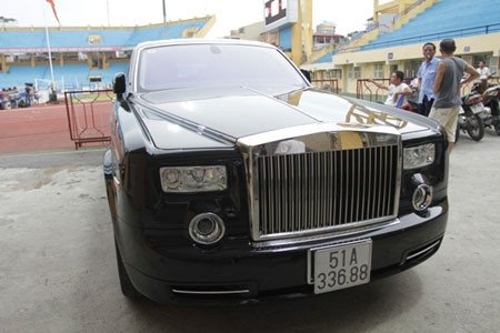 'Siêu phẩm' tứ quý 7 và những chiếc Rolls-Royce đình đám nhất VN