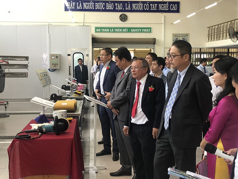 Toyota Việt Nam tài trợ thiết bị cho sinh viên chuyên ngành kỹ thuật