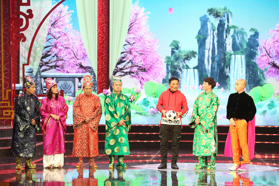 Màn chúc tết 'ngây ngô' của Táo quân 15 năm trước bất ngờ gây sốt trở lại