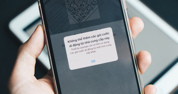 iPhone Lock có dùng được eSIM không? Chúng tôi đã thử và có câu trả lời