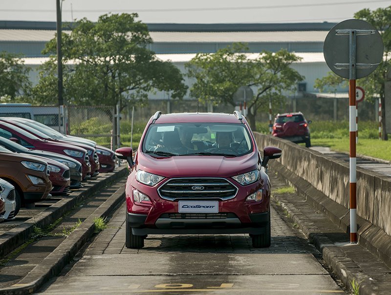 Các đại lý đồng loạt giảm giá Ford Ecosport