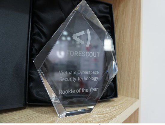 VNCS nhận giải Nhà phân phối mới xuất sắc nhất khu vực APAC từ ForeScout