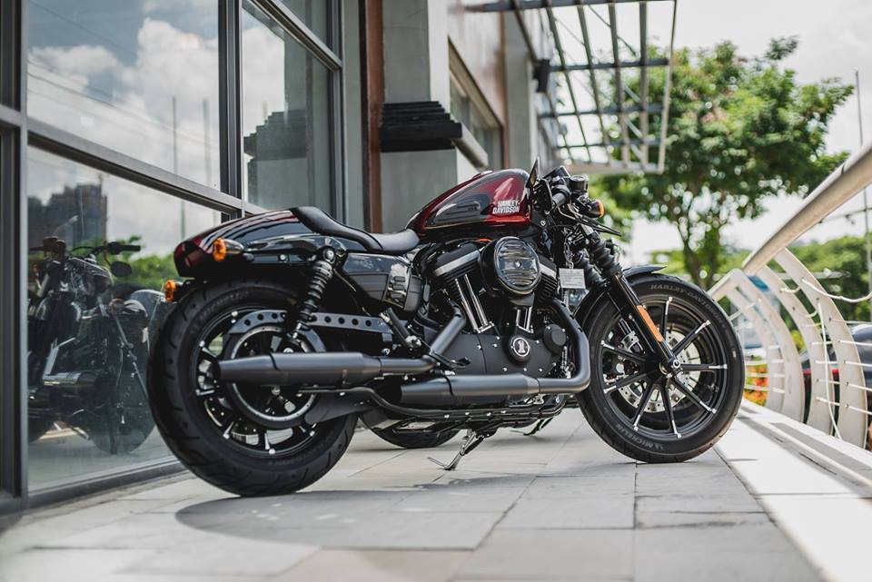 Minh Nhựa tậu siêu mô tô Harley-Davidson gần nửa tỷ đồng
