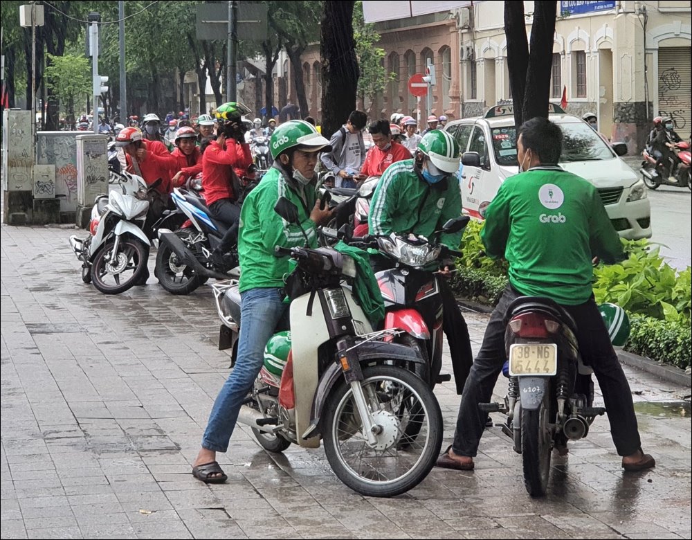 GrabBike áp dụng cách tính cước mới, hầu hết cuốc xe sẽ tăng giá