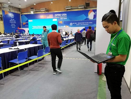Bất ngờ đổi địa điểm, chỉ 1 ngày NetNam lập các kênh truyền mới cho Trung tâm Báo chí Mỹ