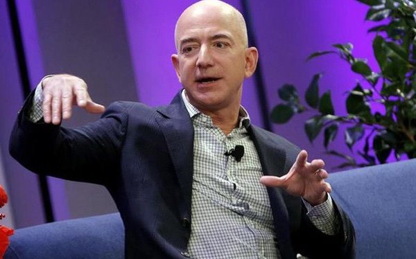 Jeff Bezos muốn đưa hàng tỷ người 