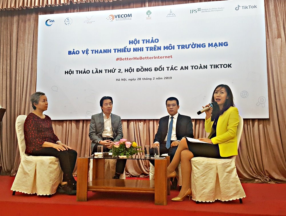 Báo động vấn nạn trẻ bị xâm hại trên mạng xã hội