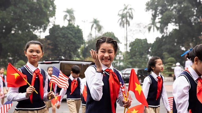 Nhà Trắng ghi lại hình ảnh người Việt hồ hởi chào đón thượng đỉnh Mỹ - Triều