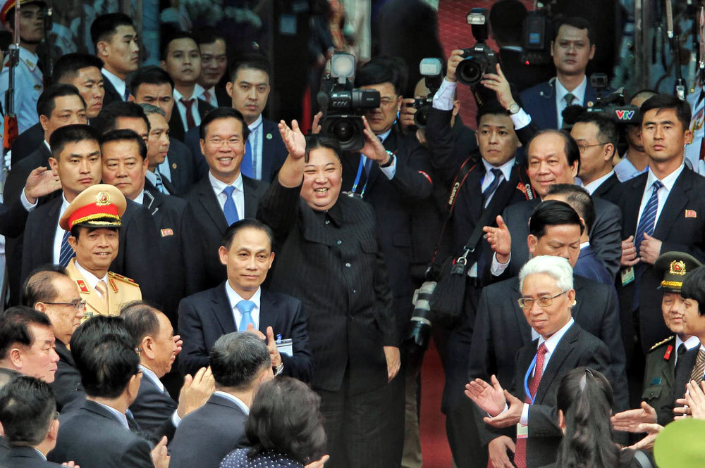 Điều bất ngờ về tàu bọc thép của ông Kim Jong-un từ Trung Quốc sang Đồng Đăng