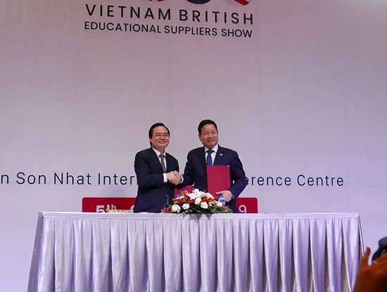 FPT sẽ hỗ trợ Bộ GD&ĐT trở thành Bộ tiên phong trong chuyển đổi số