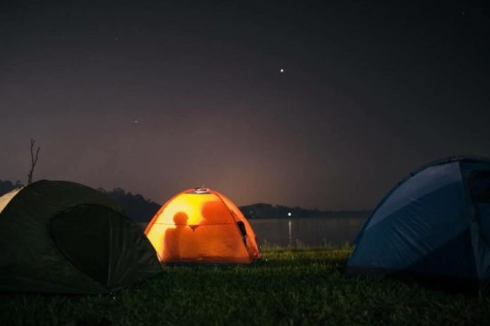 8/3 đưa bạn gái đi chơi đâu, 8/3 hẹn hò ở đâu, những điểm vui chơi 8/3, Những điểm hẹn hò thú vị cho ngày 8/3, 8 tháng 3 đi chơi đâu, 8/3 đi đâu chơi, 8/3 đi đâu ăn gì, 8/3 nên đi chơi đâu ở Hà Nội, Địa điểm đi chơi 8/3 ở Hà Nội