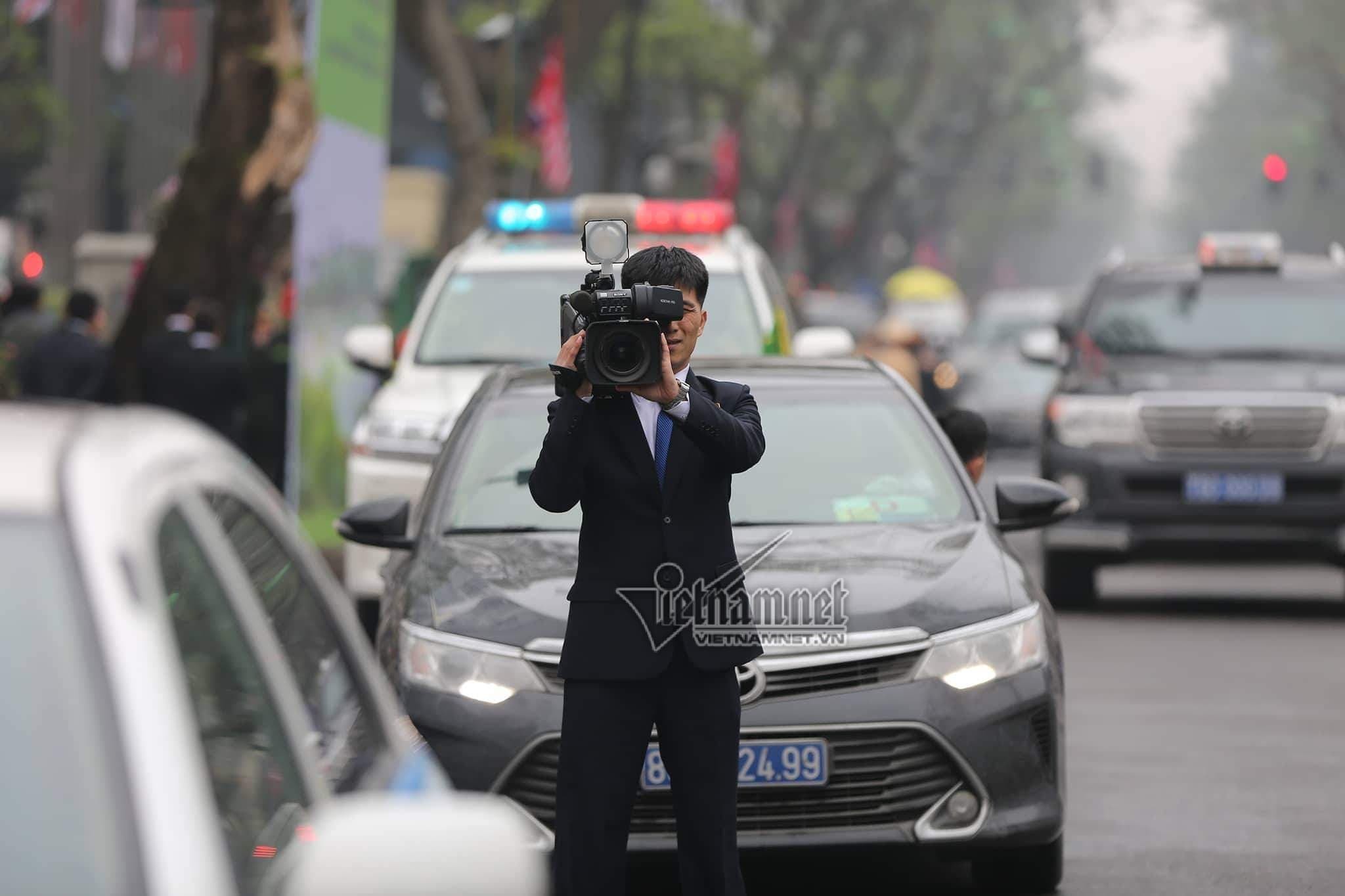 Hành động lay động trái tim của nữ phóng viên Hàn Quốc