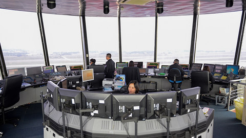 15 phut cang thang khi don Air Force One cua Tong thong My hinh anh 3