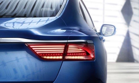 Dan Trung Quoc hoi han vi mua oto dien 'made in China' hinh anh 7