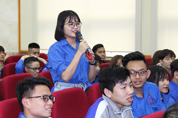 'Thế hệ trẻ hãy nhận việc khó để tạo ra giá trị'