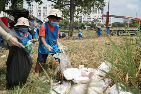 Cho tre mam non di don rac: Dung de trao luu y nghia bi bien tuong hinh anh 1 