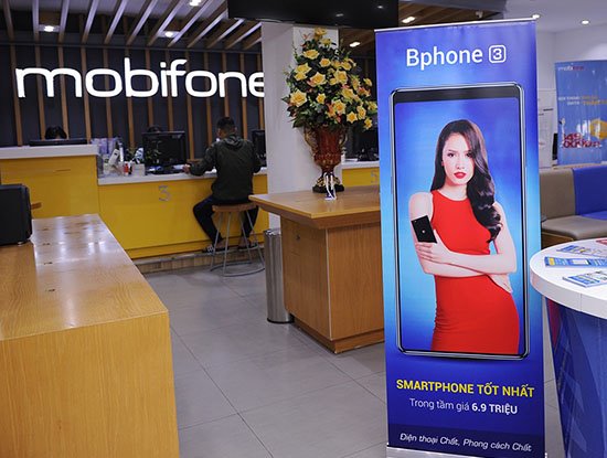 Thuê bao MobiFone có cơ hội sở hữu smartphone Bphone 3 chỉ với 1.000 đồng