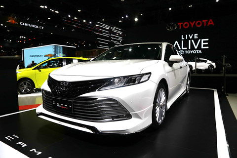 Chi tiet Toyota Camry 2019 sap ra mat tai VN hinh anh 2