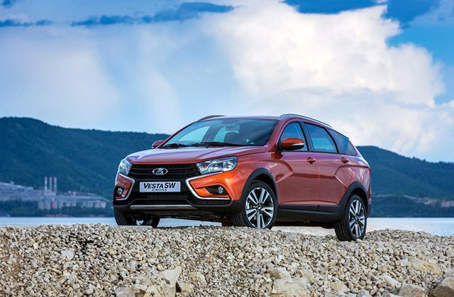 Có nên trông đợi xe ô tô giá rẻ từ Nga?