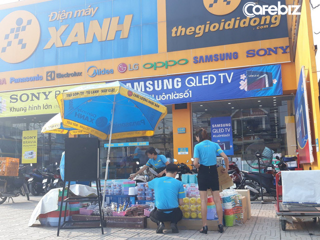 Trong lúc chờ ngày Bách Hoá Xanh kiếm ra tiền, điều gì sẽ dẫn dắt tăng trưởng Thế giới Di động năm 2019? - Ảnh 2.