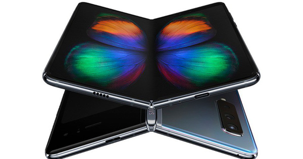 Đã có người được sở hữu Galaxy Fold, và đây là những cảm tưởng đầu tiên của người này về nó