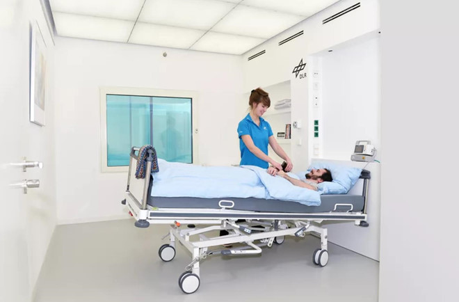 Viec nhe luong cao: Tra 19.000 USD neu ban nam giuong 2 thang hinh anh 2