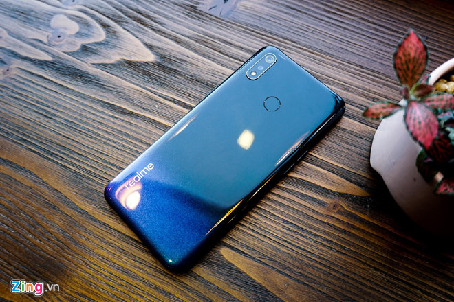 Loat smartphone dang chu y ban tai Viet Nam thang 4 hinh anh 5