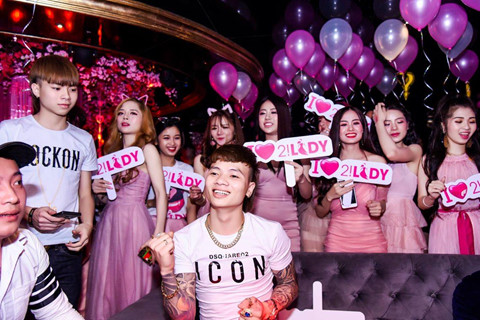 Kha Banh - tu 'cao boi thon' toi tay giang ho 'ngao like' song ao hinh anh 1