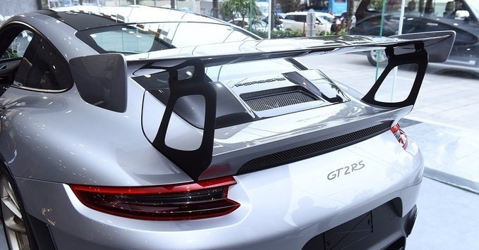 Siêu xe Porsche 20 tỷ chính thức về tay Đặng Lê Nguyên Vũ
