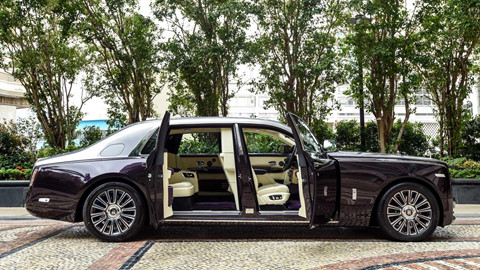 Kham pha Rolls-Royce Phantom co vach ngan rieng tu tuyet doi hinh anh 1