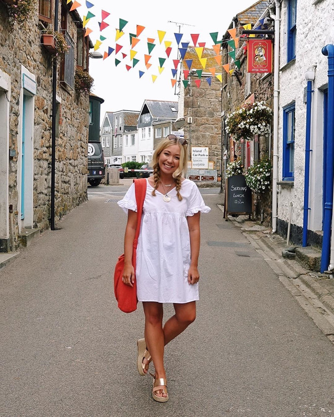 Doc tin hang ngay toan tieu cuc, co gai 'manh tay' mo han to bao rieng hinh anh 6