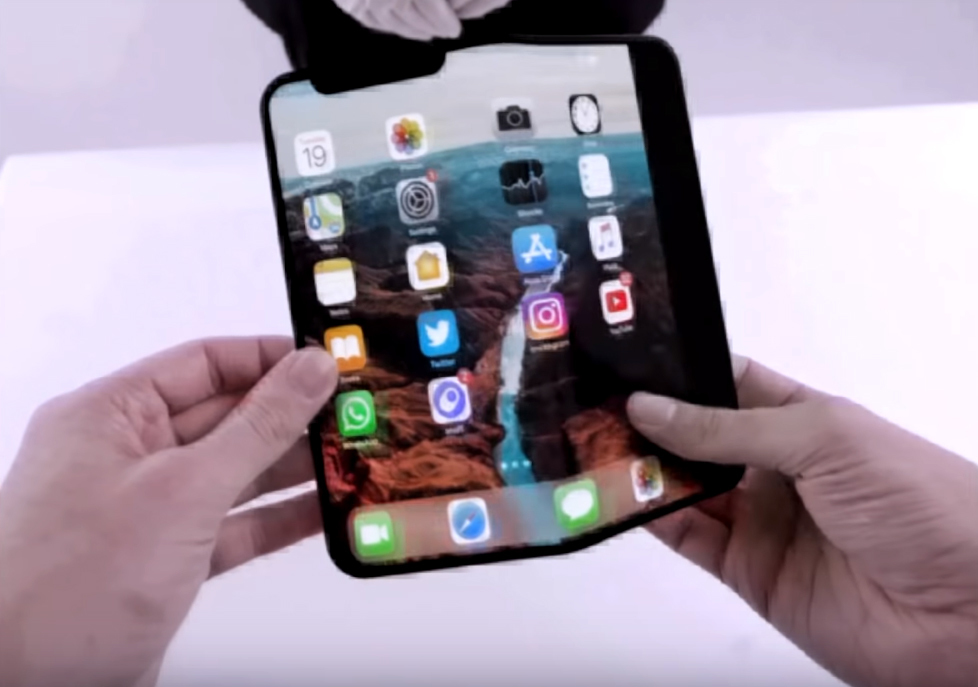 iPhone màn hình gập vừa xuất hiện, video khiến iFan phát sốt