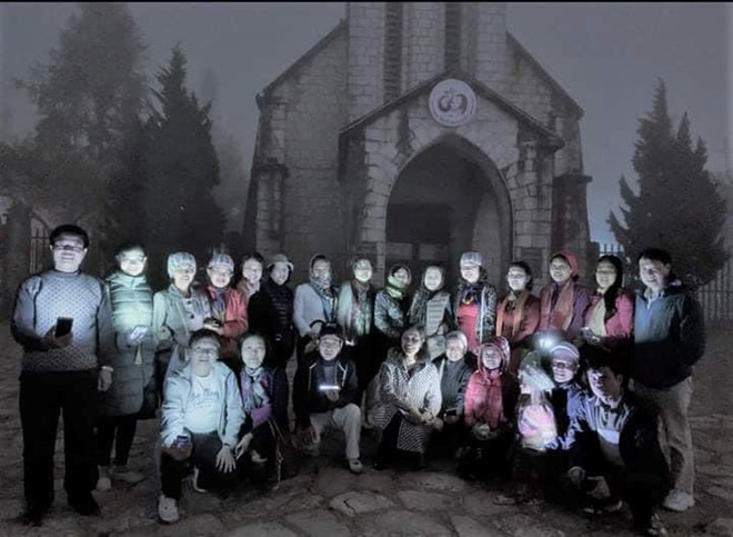 Loat anh 'vua hai vua so' khi chup dem bang den flash hinh anh 1