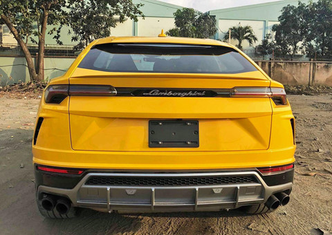 Dai gia Long An vung hon 50 ty cho bo ba SUV sieu sang hinh anh 5