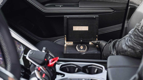 Gia hon nua trieu USD, day la chia khoa oto dat nhat the gioi hinh anh 9