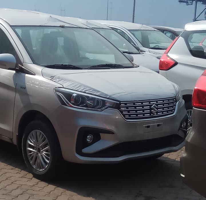  Suzuki Ertiga acoplado masivamente, ¿llegará a los clientes vietnamitas el próximo mes?