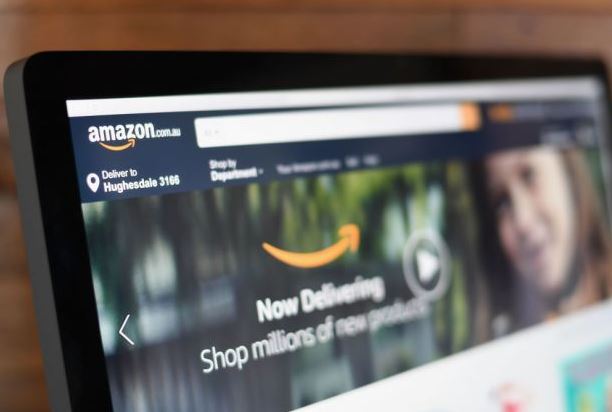 Amazon tràn ngập hàng ngàn đánh giá 5 sao fake