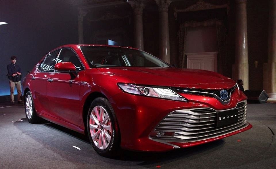 Toyota Camry 2019 chốt thời điểm ra mắt chính thức, lộ giá dự kiến tại đại lý