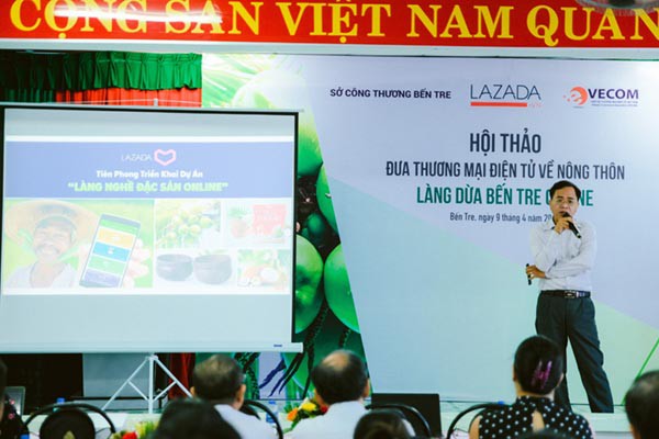 Học công ty mẹ Alibaba, Lazada muốn trở thành trùm TMĐT ở nông thôn Việt Nam - Ảnh 1.