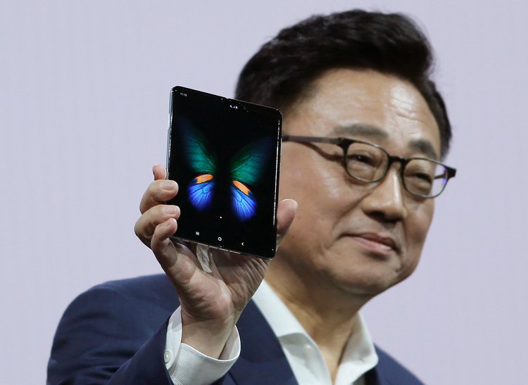 Toàn bộ diễn biến vụ Samsung hủy bán Galaxy Fold trên toàn cầu
