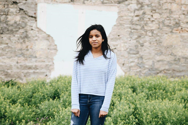 Mark Zuckerberg lai bi len an vi 'bien hoc sinh thanh zombie' hinh anh 3